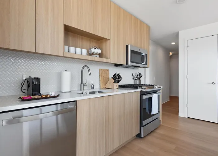 Foundry Unmatched Skyline Views At Lincoln Park