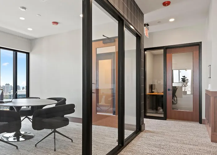 Foundry Unmatched Skyline Views At Lincoln Park
